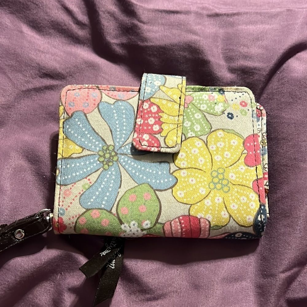 Thirty-One Wristlet Wallet - Picture 2 of 6